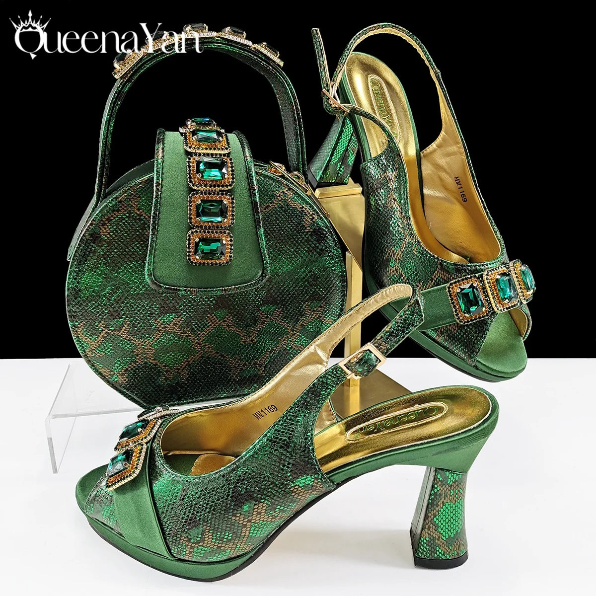 Three-Dimensional Bag and High Heel Shoes in Europe and America the First Choice for Fashionable Ladies for Parties and Work