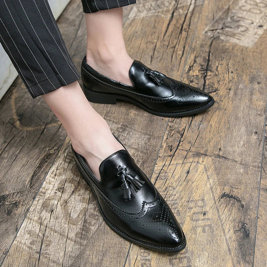 Pointed Toe Brogues Shoes Men Classic Casual Business Leather Shoes For Men Formal Social Party Leather Tassel Loafers Male