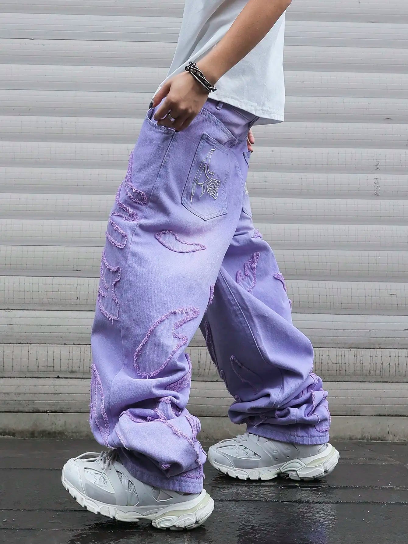 High - street style purple distressed frayed jeans for men, loose, trendy street hip - hop wide - leg pants