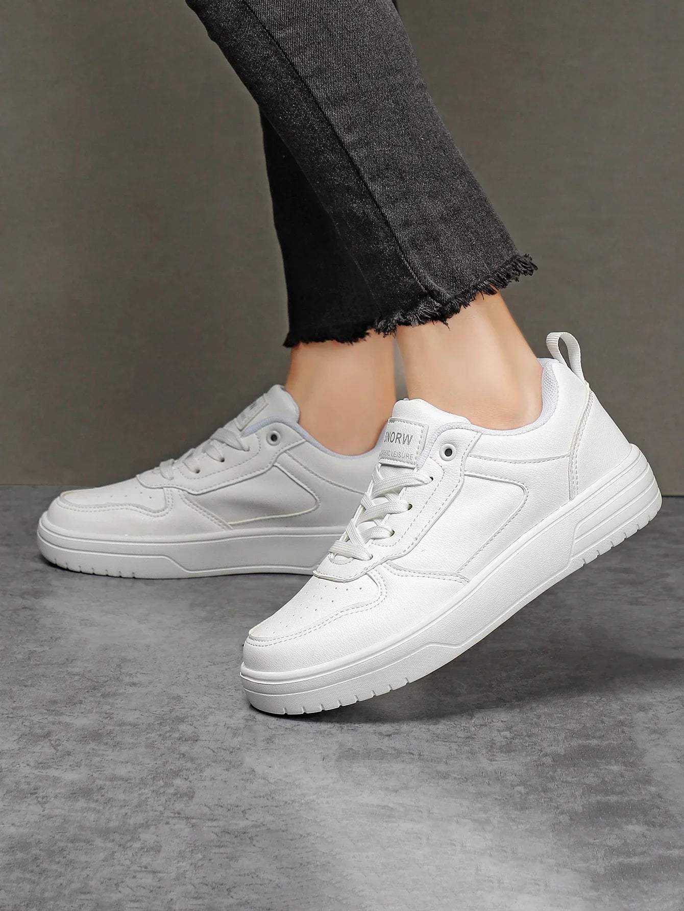 Women Shoes Skateboarding Shoes For Women Sneakers Lightweight White Black Sports Shoes