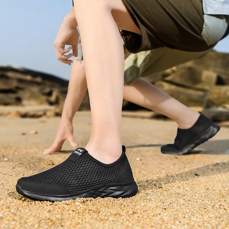 Men's Sneakers Breathable Mesh Men Casual Shoes Outdoor Non-Slip Big Size Loafers Walking Lightweight Male Tennis shoes