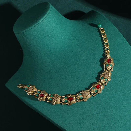 Vintage Jewelry Antique Gold Color Toad Bracelets For Women Chain Imitated Glaze Red Green High Quality Designer Halloween 2026