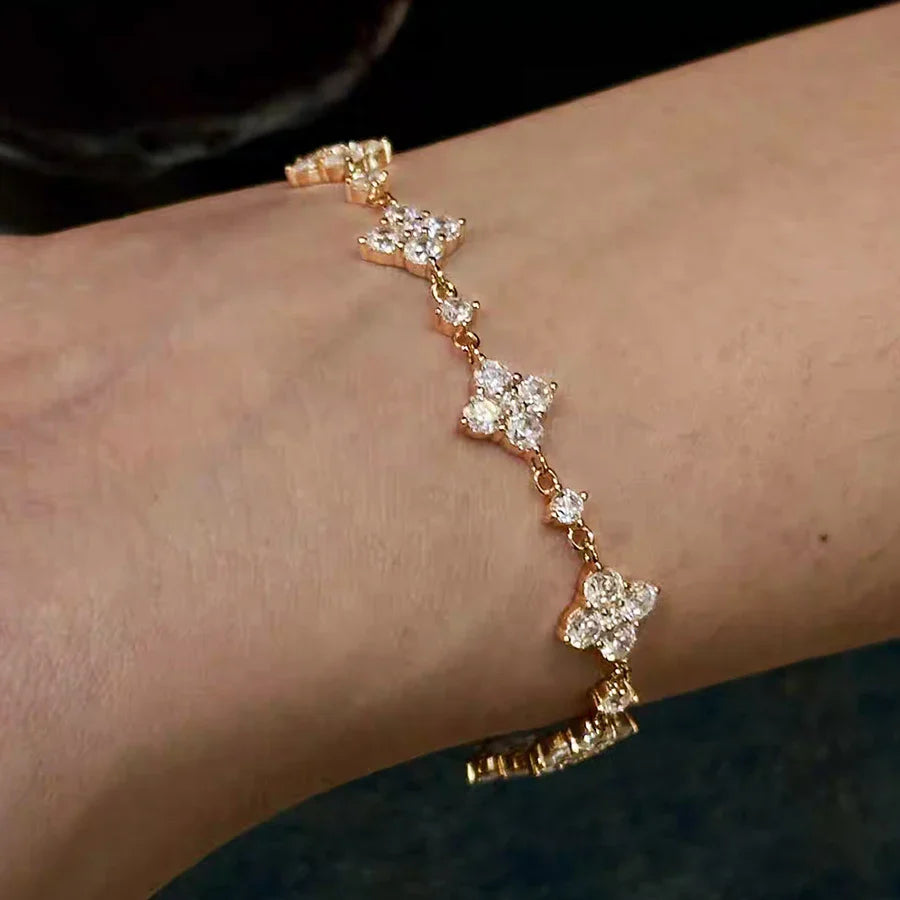 Full Moissanite Bracelet 925 Sterling Silver Leaf Clover Diamond Hand Chain for Women Engagement Gifts Jewelry Certificate