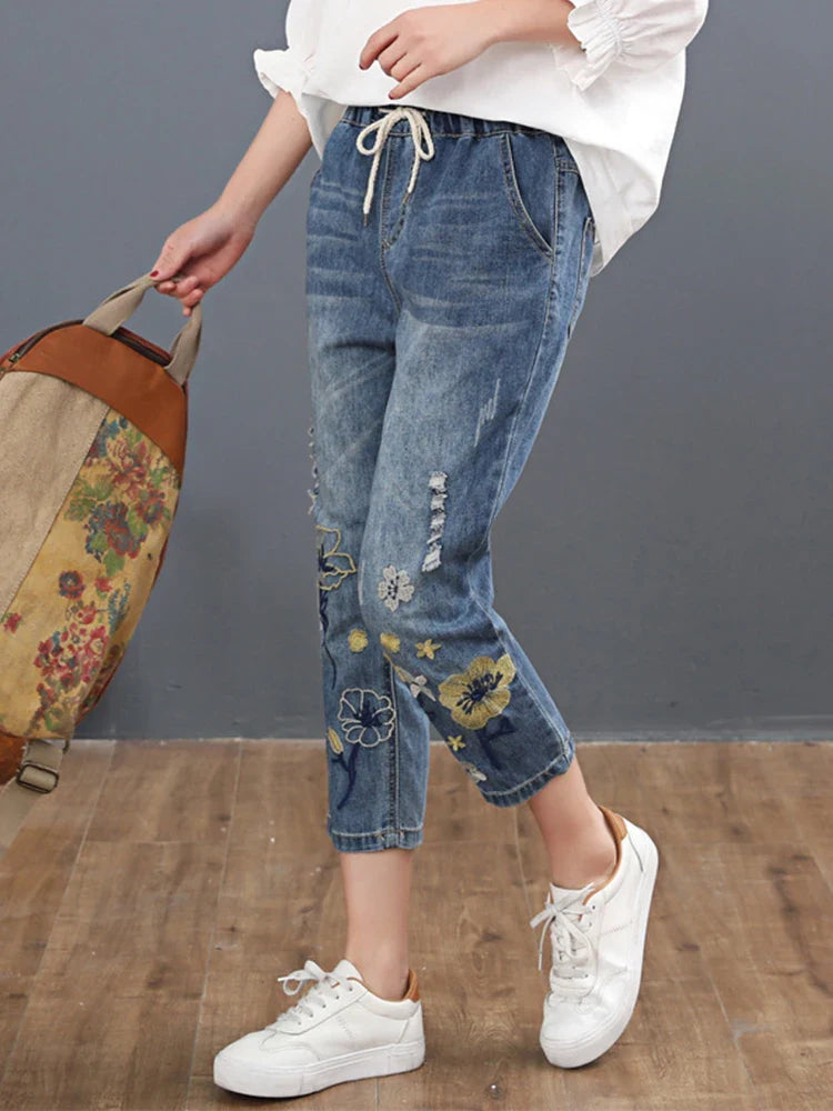 Summer Fashion Ladies Vintage Embroidery Jeans