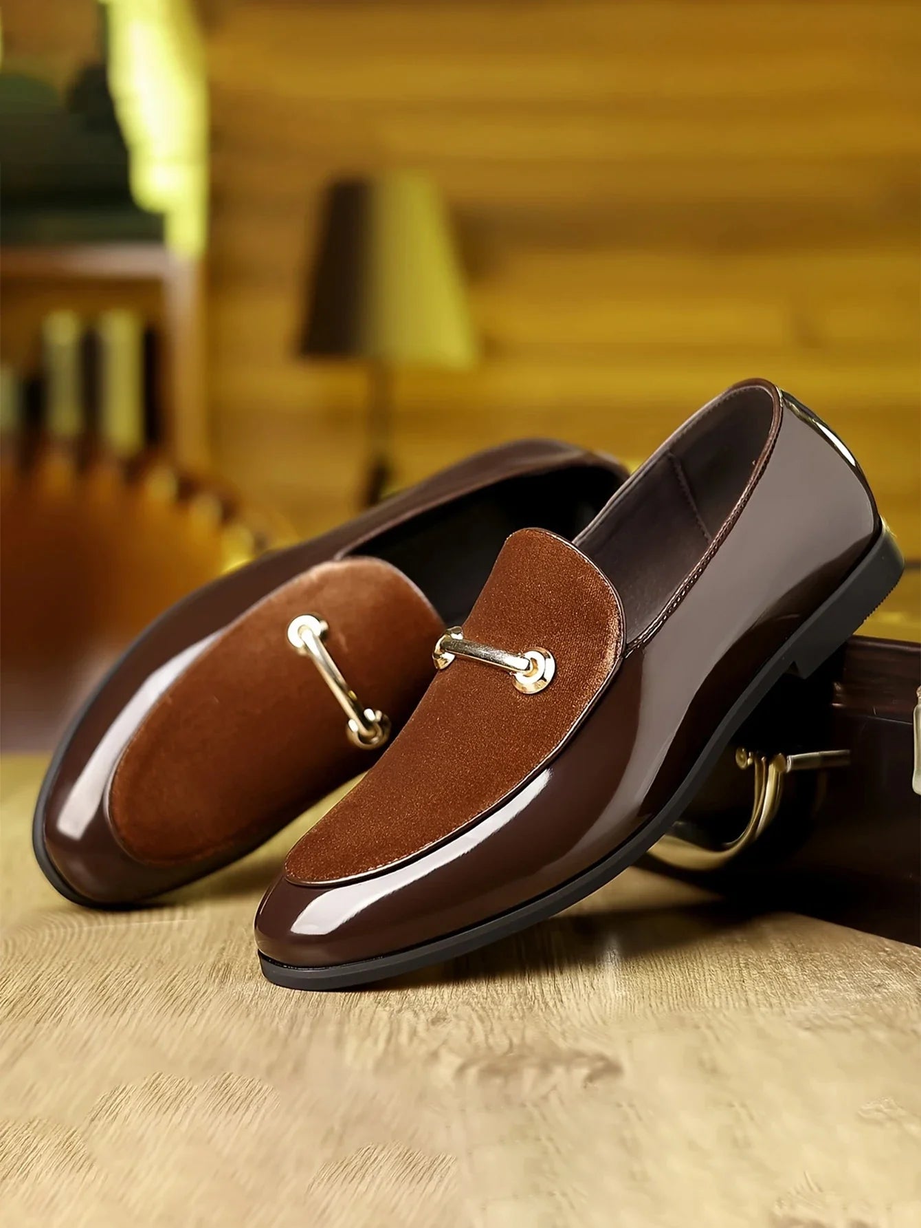 Premium Emerald Green Velvet Loafers with Patent Leather Accents Formal Event Gentleman's Shoes