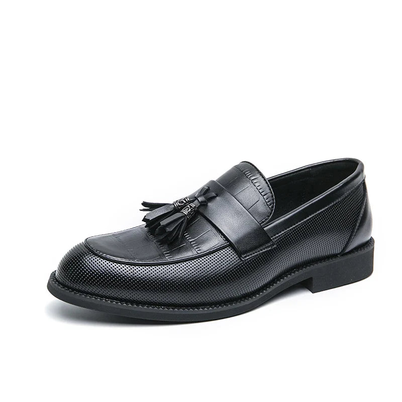 Mocassins Masculinos Sapatos Sociais de Couro de Luxo Respiráveis Sem Cadarço Sólidos Formais Casuais Sapatos Masculinos Designer Artesanais Mocassim