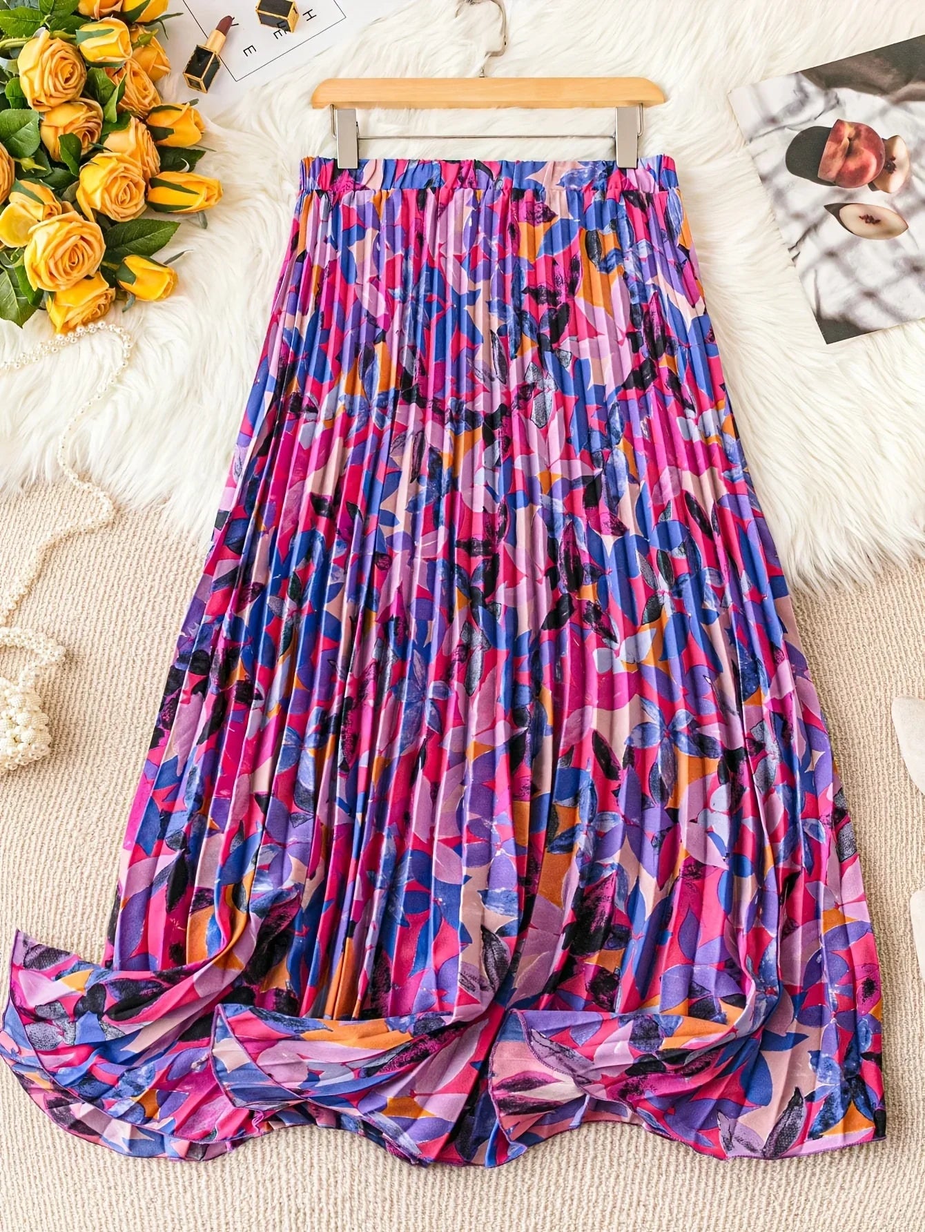 Elegant women's geometric edge skirt
