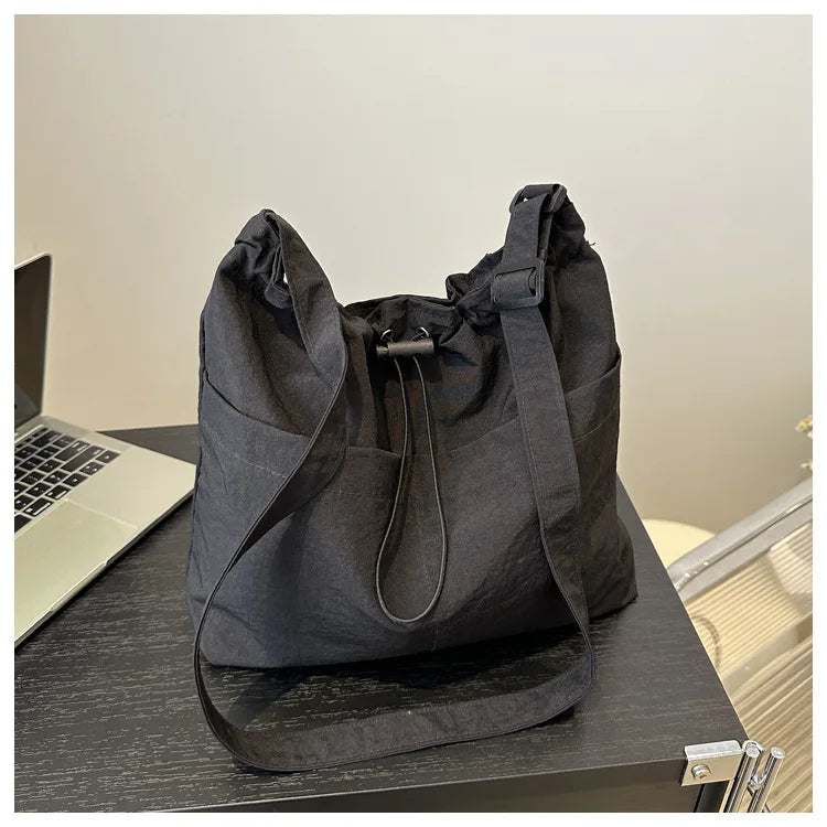 Large Capacity Versatile Shoulder Bag for Women's Summer Popular Lightweight Crossbody Bag Minimalist Tote Handbag