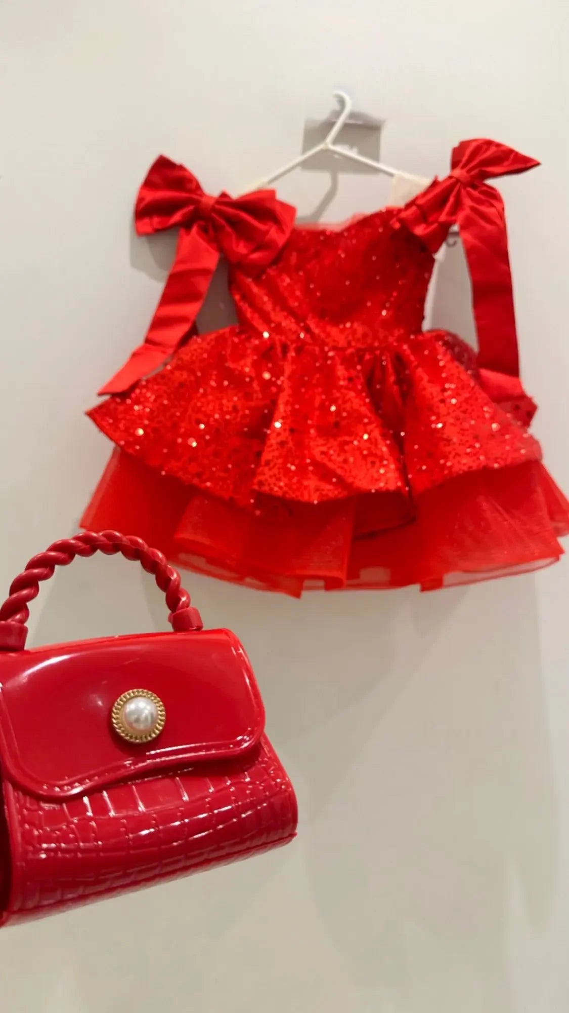 2026 New Christmas Children's Dress Flower Wedding Sequenant Princess Princess Skirt 2-10 years old Red Girl Dress Spot