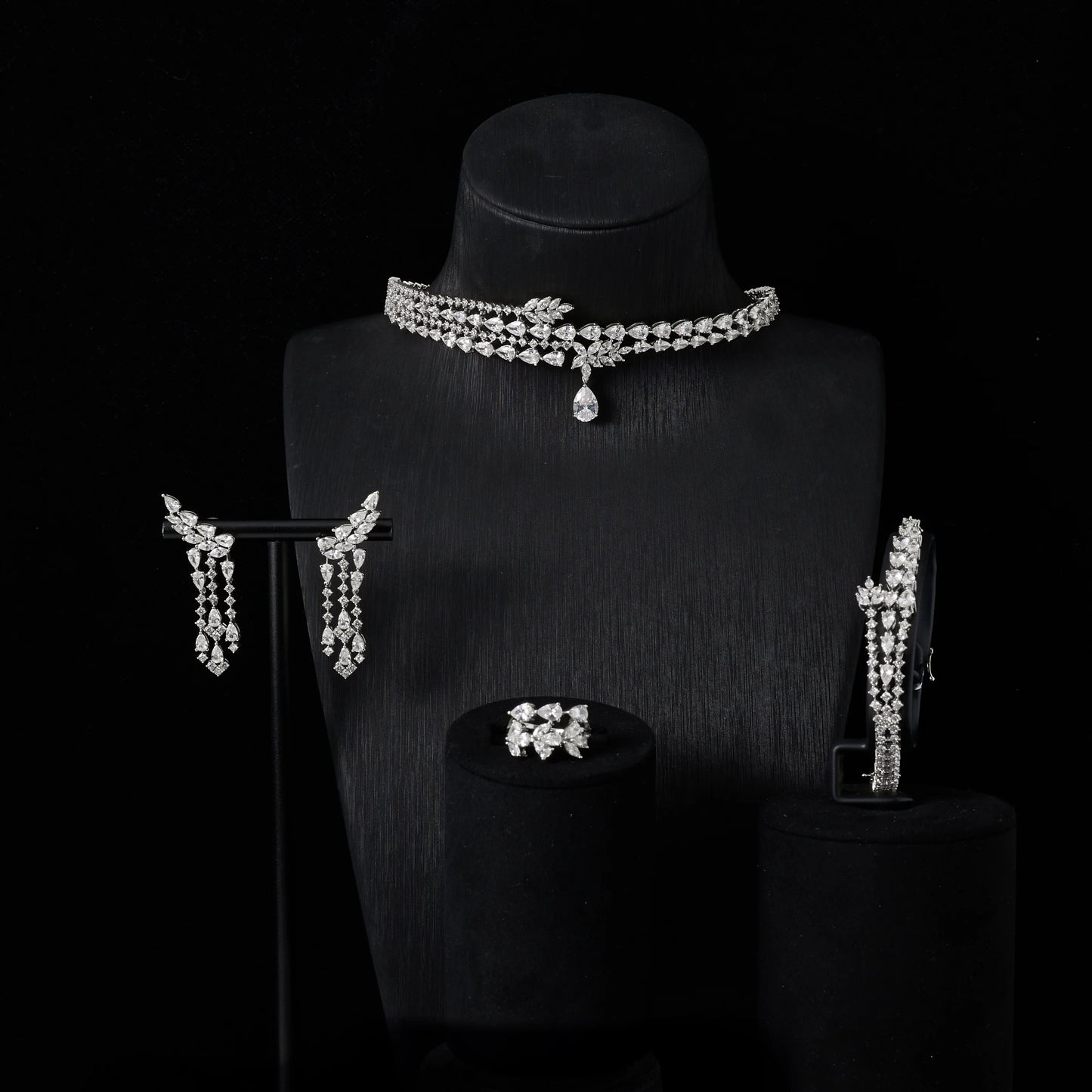 Luxury Choker Neck Necklaces Gift Set for Women Jewelry Sets Unique Color Cubic Zirconia Wedding Accessories
