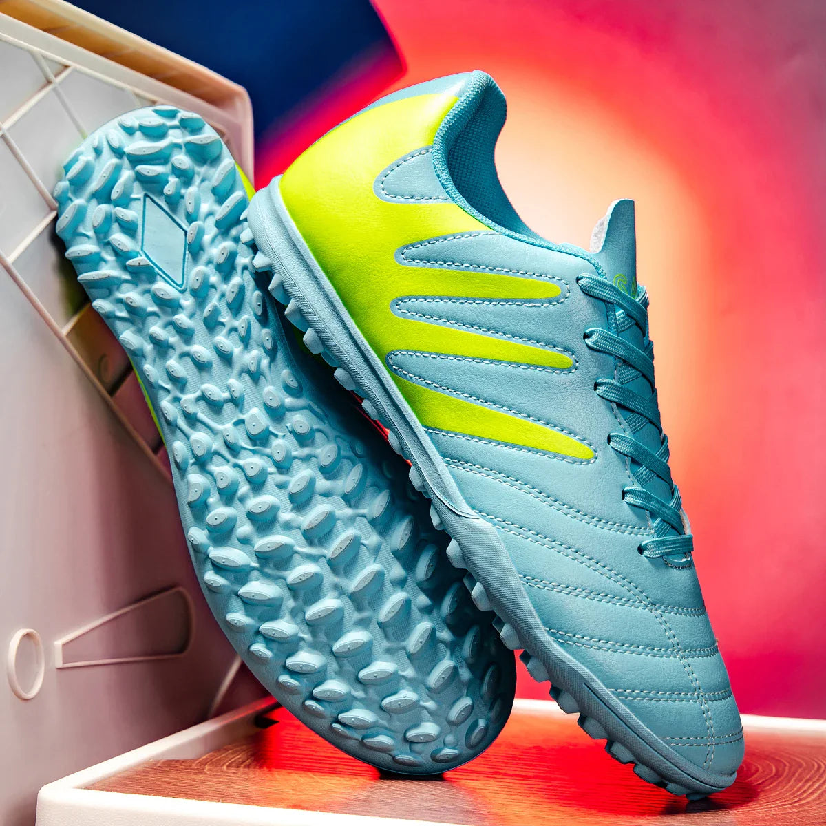 Adult men's breathable soccer shoes TF nail all season universal anti slip sports shoes