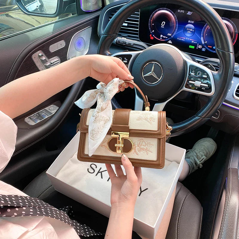 New Chinese and Luxury Makeup Bag with Charming Decoration and Scarves Women's Popular Versatile Handheld Crossbody Bag