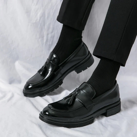 Men's Dress Shoes Classic Social Brogues Casual Leather Shoes For Men Formal Office Wedding Shoes Male Tassel Leather Loafer Man