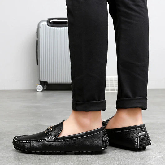 2025 New Handmade Soft Soled Beanie Shoes Men's Korean Style Casual Leather Shoes Social Spirit Boy Brand Lazy Shoes Loafers