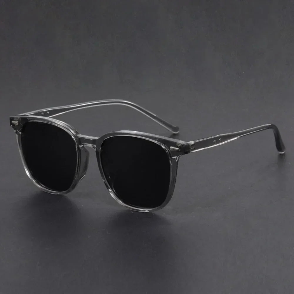 Male and female ultralight round sunglasses driving fishing UV polarized fashion glasses