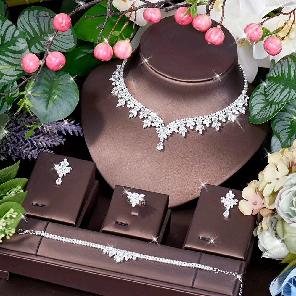 Conjuntos de joias femininas simples com zircônia cúbica em forma de gota de água, brincos de borla de cristal e conjunto de colar para presente feminino S-341