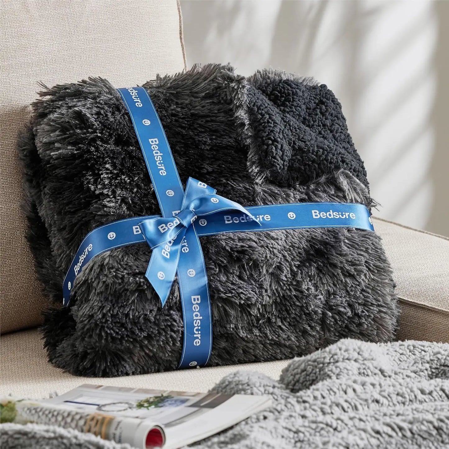 King Size Fluffy Tie Dye Black Blanket, Thick Sherpa Faux Fur Fleece Bedding for Winter Warmth, Cozy Gift 108x90