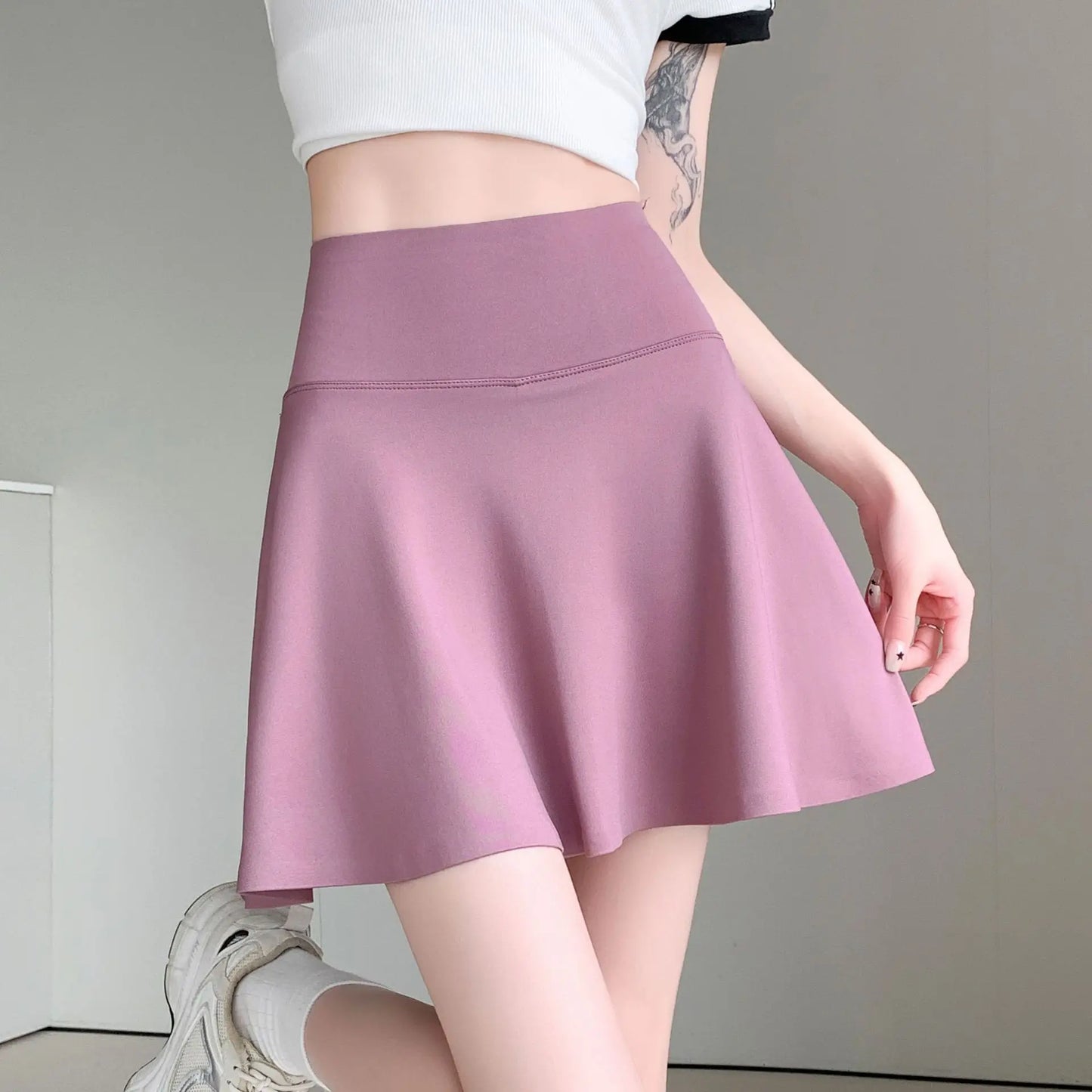 Women Summer Fake Two Pieces Sports Skirt Anti-Chafing Anti-Slip Tennis Badminton Yoga Skirt Pleated White Mini Skirt Running