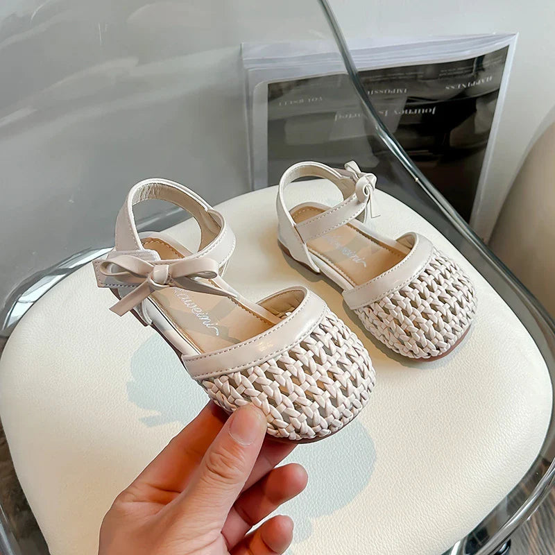 Sandálias Sandals for Girls Sweet Bowtie Baby Shoes Hollow Out Non-slip Sandals for Toddlers Children Soft Sole Kids Shoesصنادل