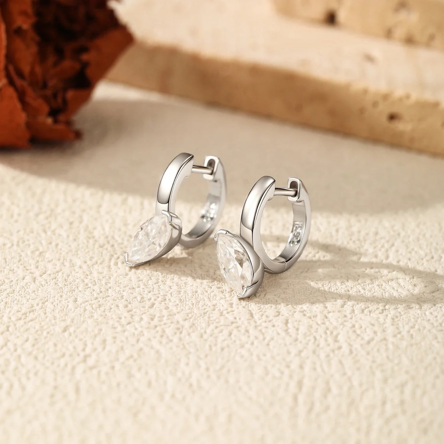 Dazzling D Color Moissanite Ear Buckle 925 Sterling Sliver Neutral Lab Diamond Hoop Earrings For Women OL Fine Jewelry