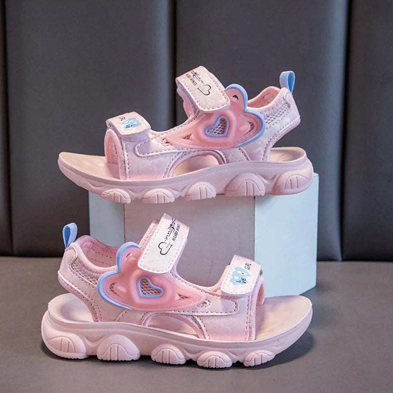 2026 New Summer Girls Sports Sandals Love Heart Decor Soft Non-Slip Beach Sandals For 3-12 Years Old Kids