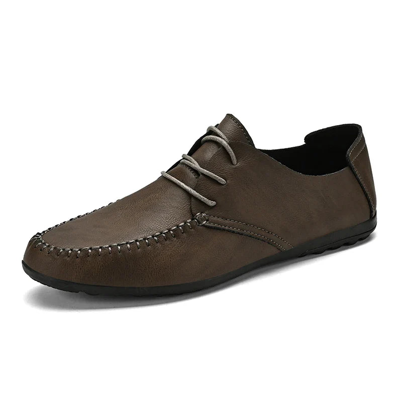 Men's leather shoes soft soles four seasons plus size casual leather shoes fashion trendy youth party Versatile driving shoes