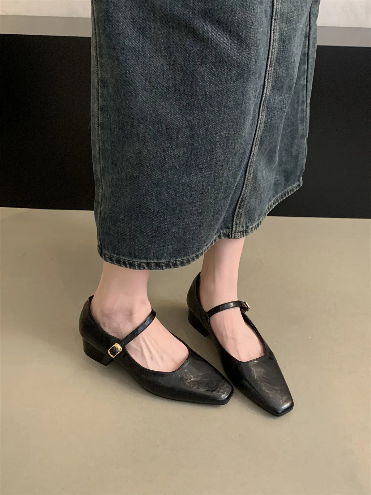 Chinelos Mules de Grife Verão, Sapatos Femininos de Salto Baixo, Elegantes, para Festa, Sandálias de Deslizar, Primavera Outono 2024