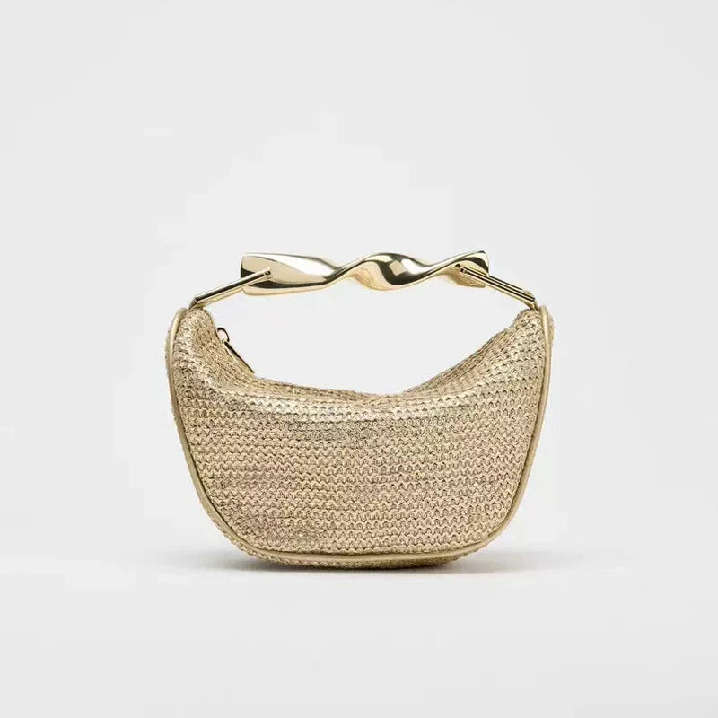 Bolsas de Palha com Alça de Metal para Mulheres Bolsa de Ombro em Rattan Meia-Lua com Corrente Bolsa de Praia de Viagem Boêmia Bolsa Transversal Designer