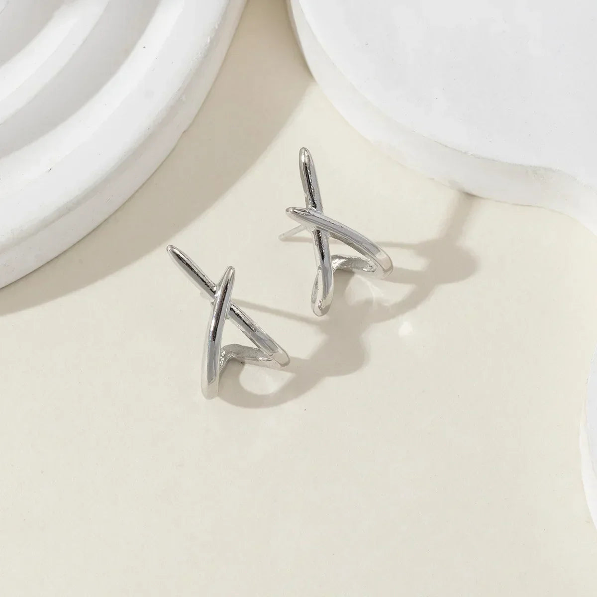 Trendy Gold Color Cross Stud Earrings for Women Dainty Simple Minimalist Earring Fashion Jewelry Party Gifts Wholesale