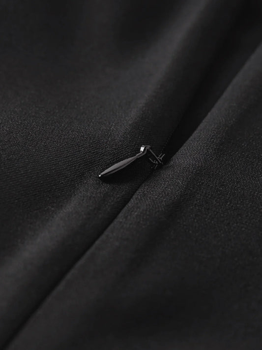 Summer Women's Black Midi Dress, Crew Neck Short Sleeve Waist-Cinching Slim Fit Black Dress for Chic Minimalist Style