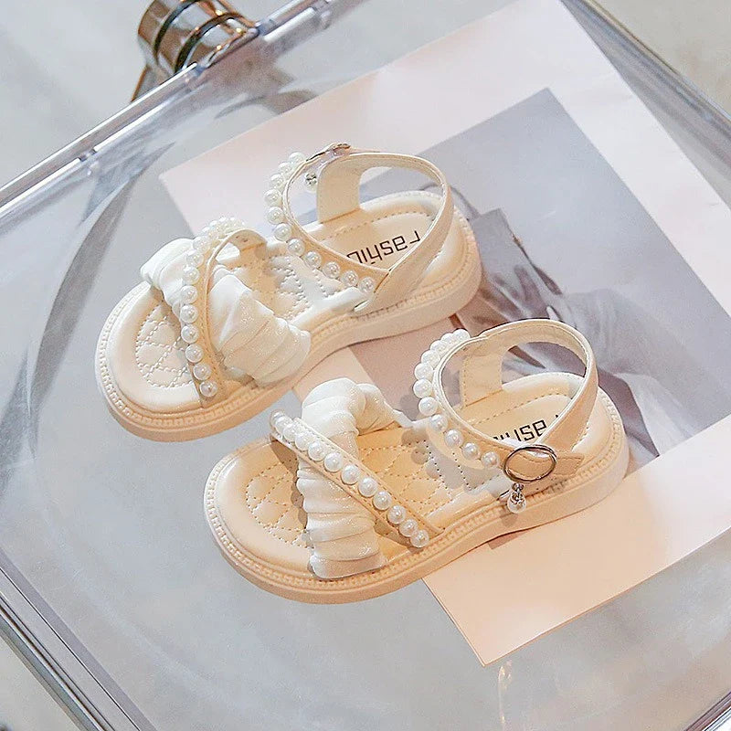 Chic Girls Pearl Flat Sandals 2026 Summer Baby Princess Girls Children Beige Dance Performance Shoes Girl Platform Sandal G05223
