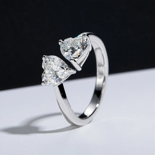 925 silver heart-shaped 2 carat moissanite adjustable ring is fashionable and simple, suitable for daily life and wedding