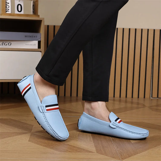 Sapatos Masculinos Mocassins Slip-on Sapatos de Escritório Masculinos Clássicos de Couro PU Mocassins Masculinos Casuais Sapatos Masculinos de Dirigir Sapatos Masculinos
