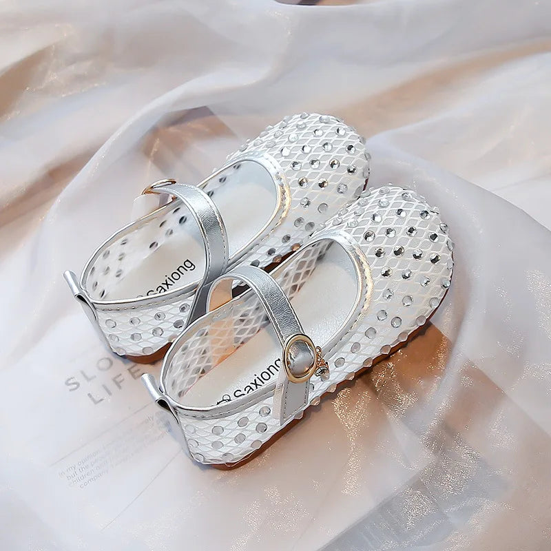 2026Summer Girl's Sandals Crystal Air Mesh Biege Sliver Luxury Kids Flat Shoes Beautiful Party Graceful Anti-skid Childern Shoes