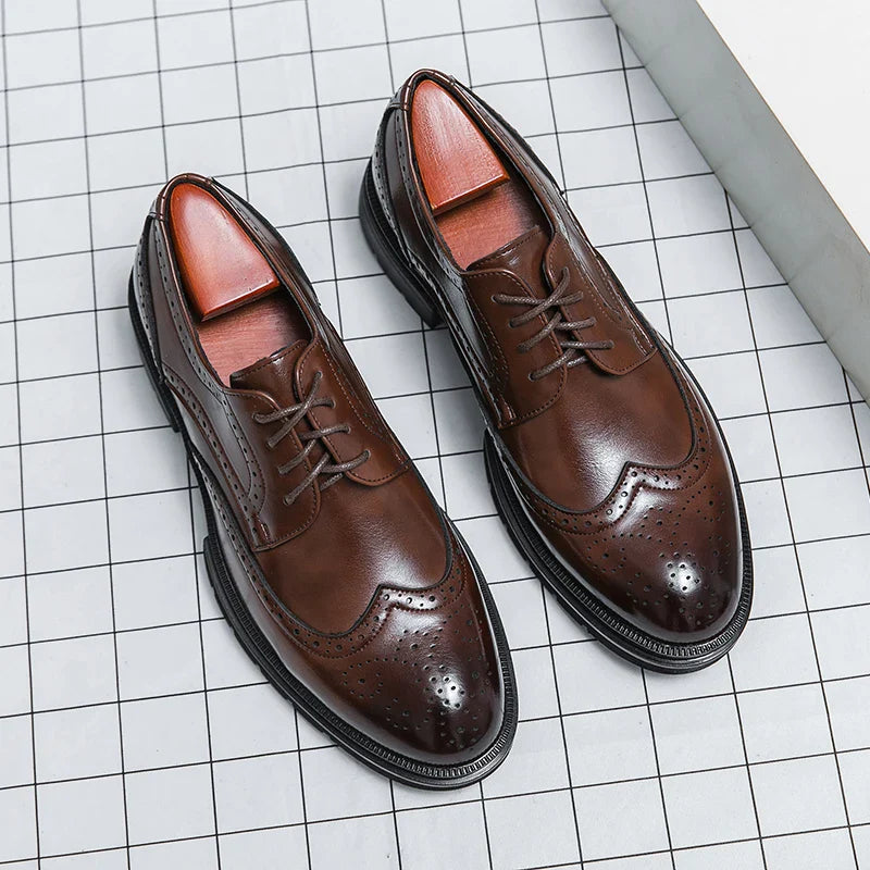 Brown Handmade Leather Men 2026 Oxford Shoes Black Leather Man Formal Classic Brogue Business Shoes Chaussure Homme