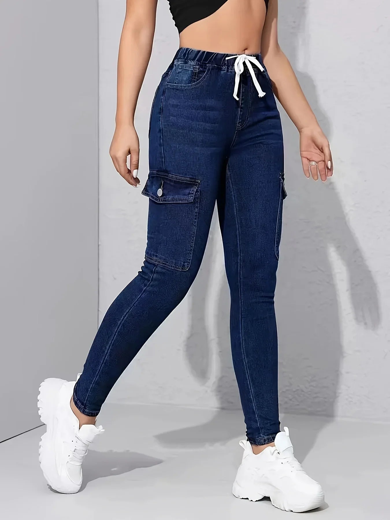 High-Waist Slimming Women's Tapered Stretch Cargo Jeans