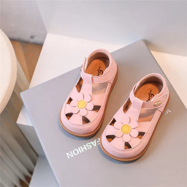 2025 New Summer Kids Sandals For Girls Leather Cuts-out Children Sandals Cute Flower Soft Sole Fashion Toddler Baby Shoes