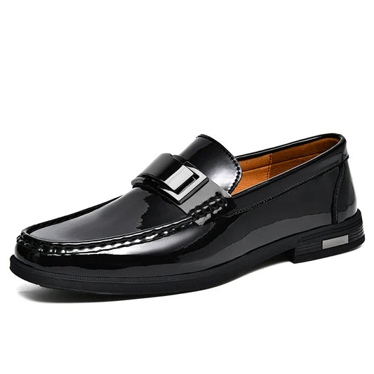 Mocassins de Couro Envernizado Masculino Sapatos Casuais Para Cavalheiros Mocassim Sapatos Formais Slip-on Masculino Tamanho Grande 47 48