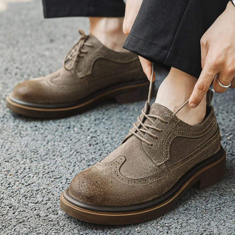 Men's Formal shoes Business leather shoes Luxury Men's Brogue Dress Shoes Carved handmade shoes high quality Wedding footwear