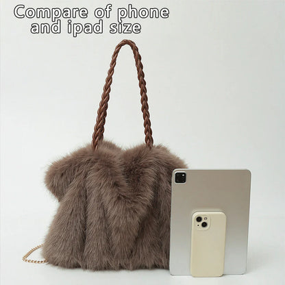 Women's Fashionable Plush Large Capacity Tote Bag High-end Pleated Fox Fur Shoulder Crossbody Bag Commuter Bag with Metal Chain
