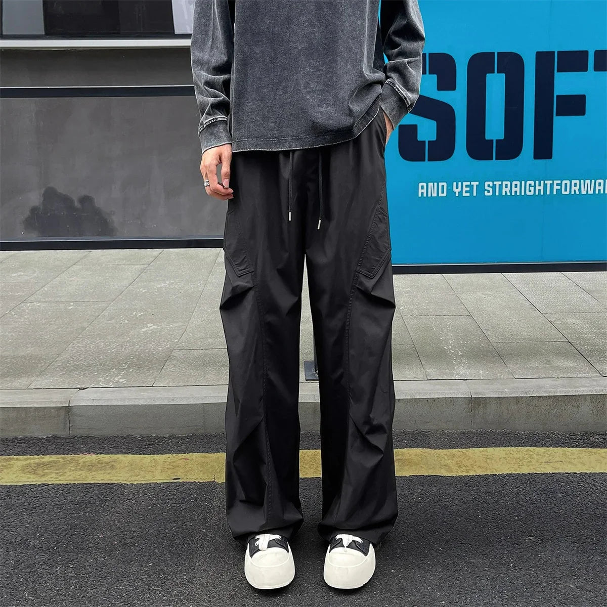 Fashion ice silk quick drying pants for men's summer thin pleated paratrooper work pants for teenagers loose casual spor pants