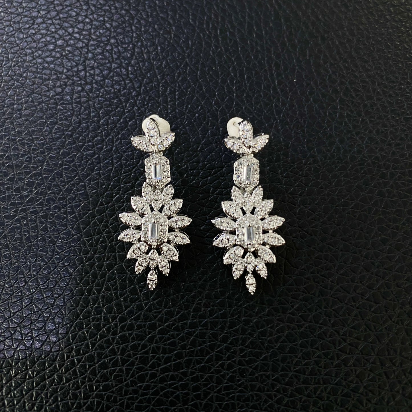 Luxury 4 Pieces Bridal Wedding Jewelry Set for Women Sparkling Cubic Zirconia Nigeria Bride Accessories