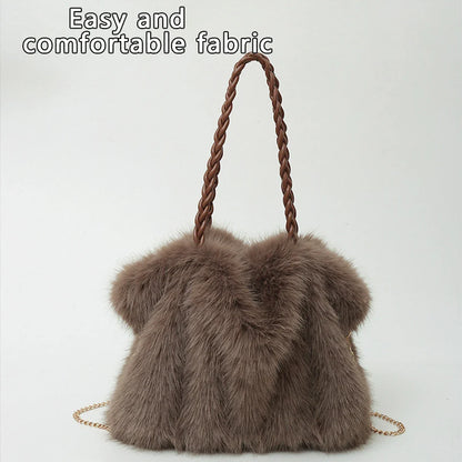 Women's Fashionable Plush Large Capacity Tote Bag High-end Pleated Fox Fur Shoulder Crossbody Bag Commuter Bag with Metal Chain
