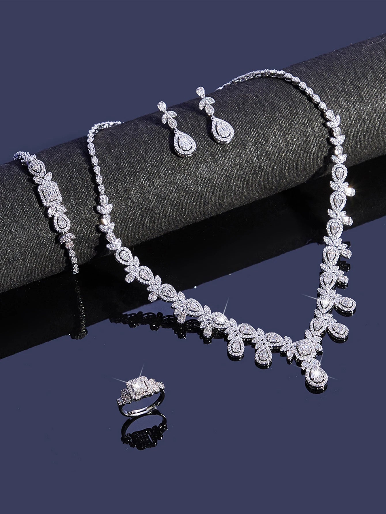 Luxury Cubic Zirconia Necklace Bracelet Earrings And Ring 4pcs Dubai Full Jewelry Set For Women