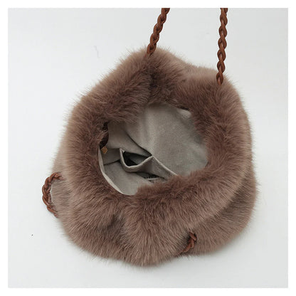 Women's Fashionable Plush Large Capacity Tote Bag High-end Pleated Fox Fur Shoulder Crossbody Bag Commuter Bag with Metal Chain