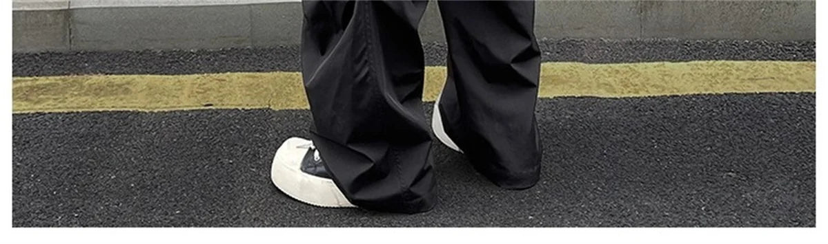 Fashion ice silk quick drying pants for men's summer thin pleated paratrooper work pants for teenagers loose casual spor pants
