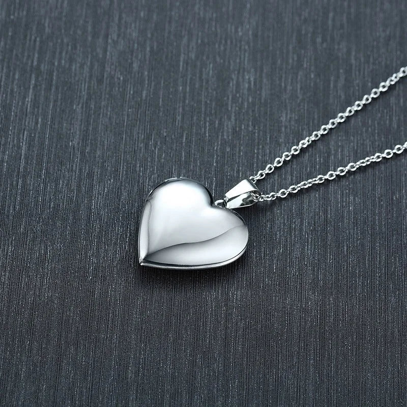 Delicate Floral Oval Heart Locket Pendant Necklaces for Women,Stainless Steel Photo Frame Promise Love Keepsake Gift
