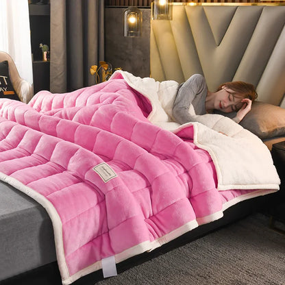 Super Soft Warm Throw Blanket Three-Layer Thick Velvet Solid Color Bedspread Coral Fleece Home Throws Adult Bed Cover Winter
