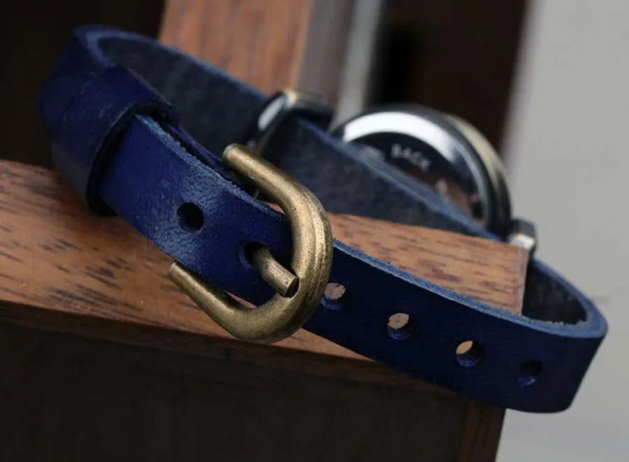 New Fashion Hot-Selling Leather Female Watch ROMA Vintage Watch Women Dress Watches