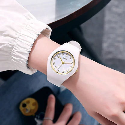Full Size 40mm Quartz Watch For Women Rubber Strap Skin Friendly Silicone watch